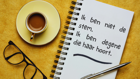 Wie spreekt er in je hoofd? | Innerlijke stem, ego en bewustzijn uitgelegd